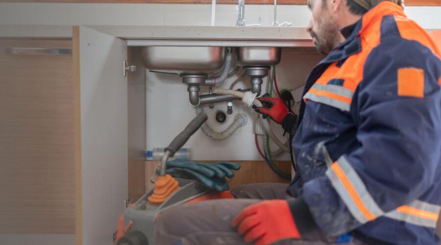 Professional slab leak plumber services in Hermiston, OR